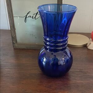 Indiana Glass Cobalt Blue Vase